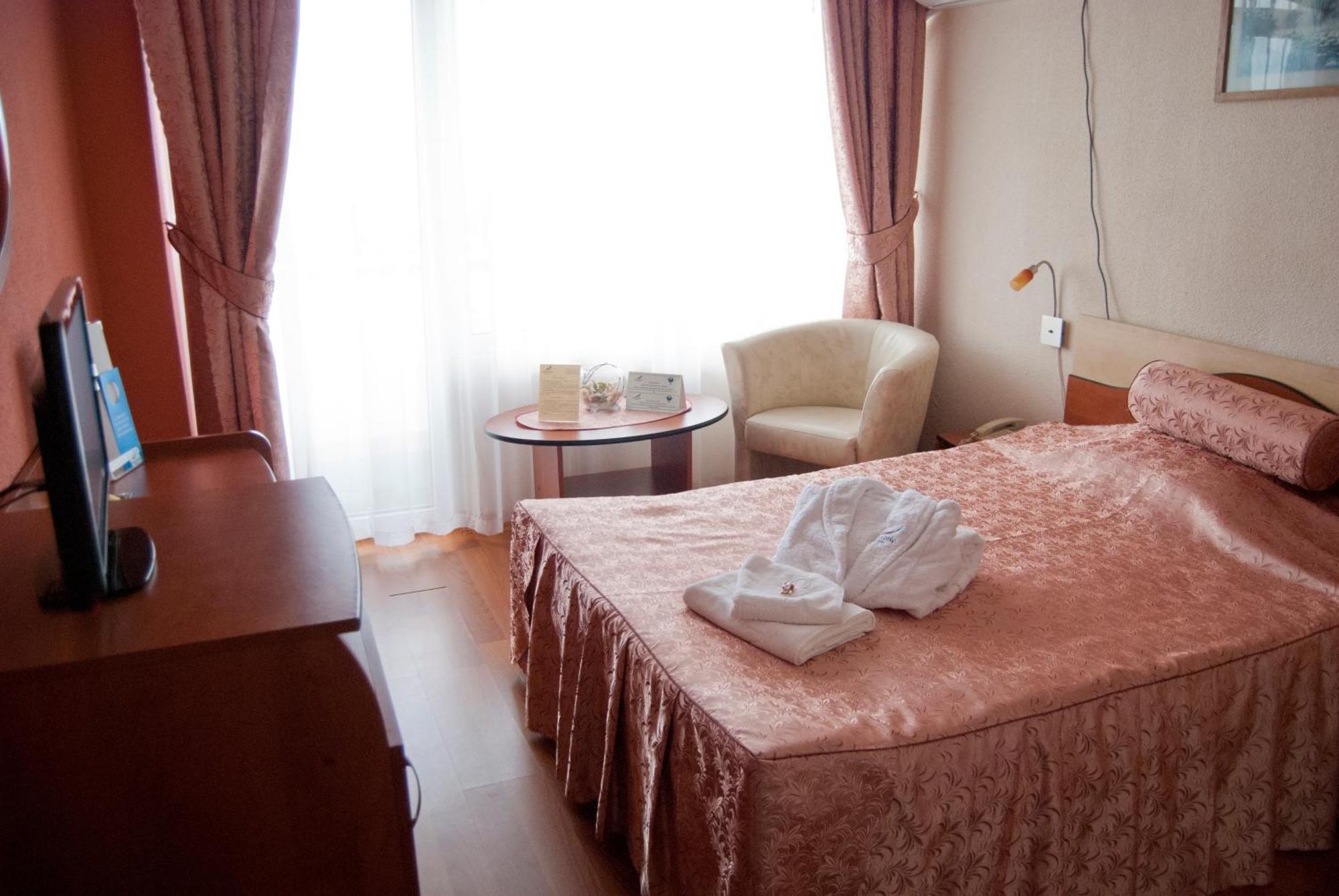 Hotel Paradiso มันกาเลีย ภายนอก รูปภาพ